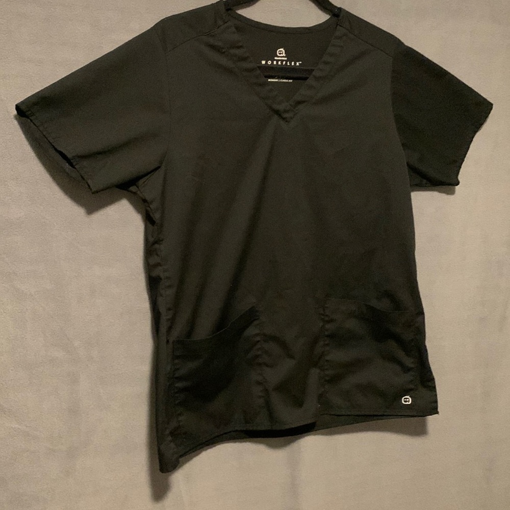 Wonderwink scrub top
